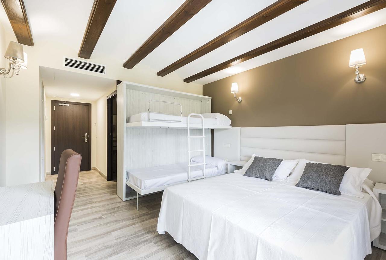 Hotel Atiana Albarracin Exterior photo